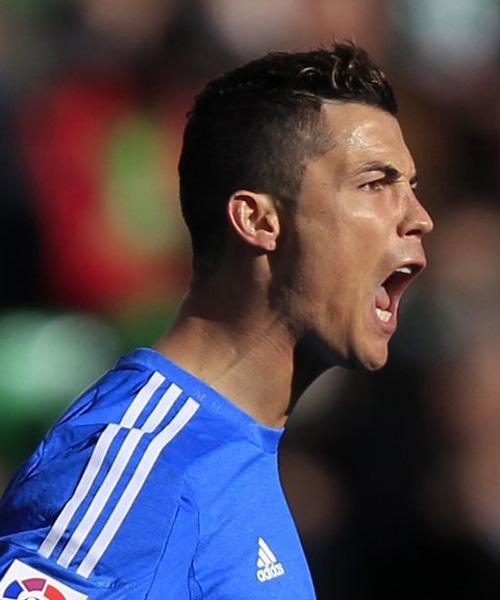 赫罗纳首发总计在欧冠出场65次，相当于阿森西奥一人次数